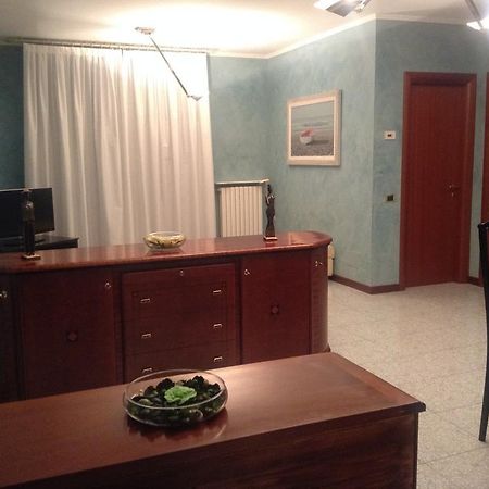 B&B Humana Rozzano Exteriör bild