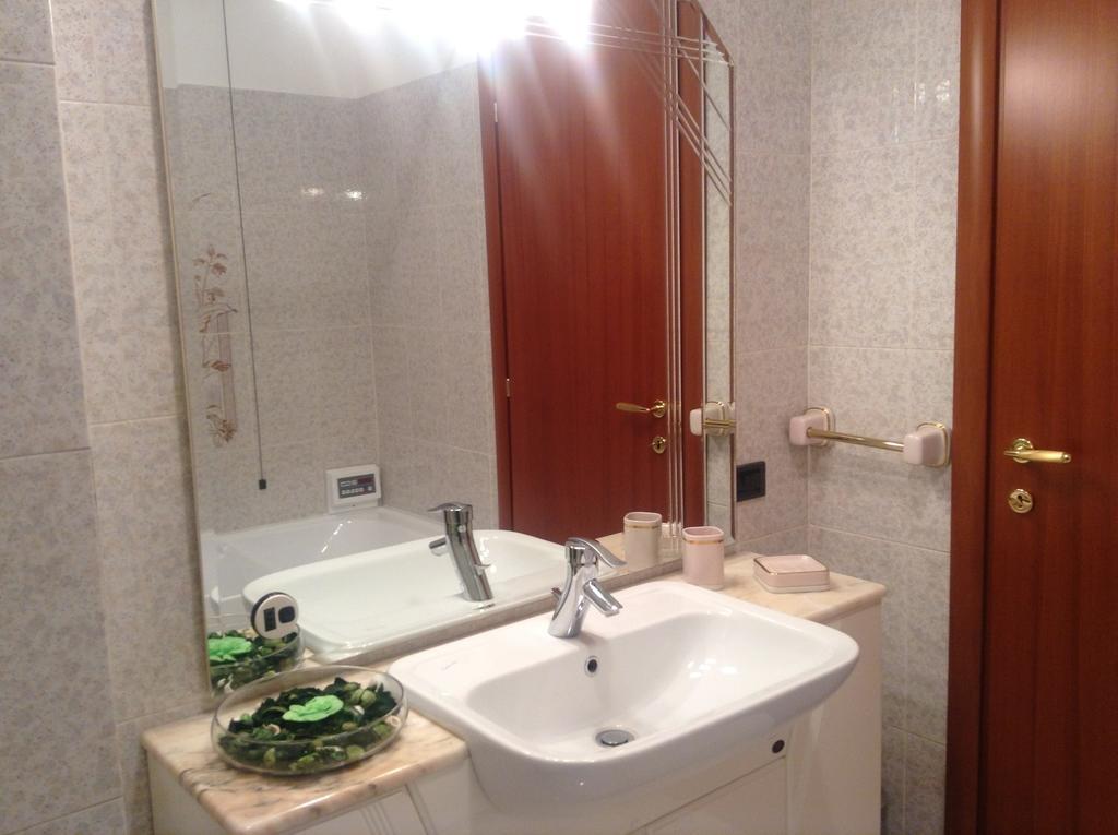 B&B Humana Rozzano Exteriör bild